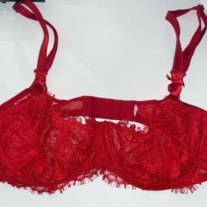 Victoria’s Secret Red Lace Bra From 2022 Valentine’s Day Collection Size 34C
